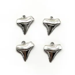 100 peças pingentes de prata antigos dentes de tubarão joias faça você mesmo para colar pulseira brincos estilo retrô 17 16mm313q