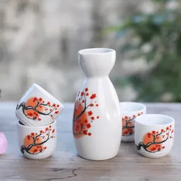 Hip Flasks Japanese Sake Set with Four Cups Hand Painted safflower Porcelain Style Pottery Traditional Ceramic Crafts Wine Cup Pot 230928