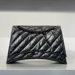 Kobiet Crush Medium Chain Torba w czarnej zmiażdżonej skórzanej klapie torba na ramię crossbody luksusowe designerskie torby klepsydra w połowie księżyca Portfel torebki