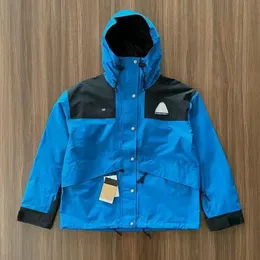 Designerska kurtka zimowa jesienna płaszcza kardigan z kapturem kurtki wodoodporne Windbreaker Waterproof Trench Płaszcz damski odzież wierzchnia ubrania Trzyporne sztormowe kombinezon sztormowy