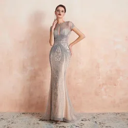 Party Dresses Luxury Sleeveless Full Diamond O Neck Sexy Evening Dress 2023 Beading Formal Gowns