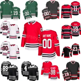 스티치 하키 11 Taylor Raddysh Jersey 90 Tyler Johnson 19 Jonathan Toews 16 Jason Dickinson 23 Philipp Kurashev 98 Connor Bedard 4 Seth Jones 남자 여자 청소년