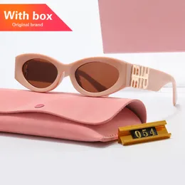 Women Cat Eye Retro Fashion Designer Solglasögon Kvinnors solglasögon Foreign Trade Cross Border Wholesale Ins Style UV400 Protection Lenses With Box Sun Glasses