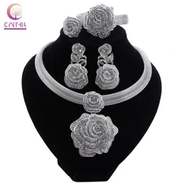 Bröllopsmycken sätter Cynthia Dubai Women Silverpläterade smycken Set African Wedding Bridal Ornament Presents For Saudi Arab Necklace Armband örhängen 231005