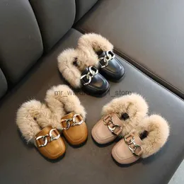 Primi camminatori Scarpe di pelliccia per bambini Scarpe di velluto per bambini Neonate Appartamenti caldi Bambino Scarpe di marca nere Principessa Mocassino catena Mocassino per l'inverno Q231006