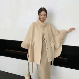Misto lana da donna 2024 Hepburn Style Collo in pelliccia di visone Mantello Cappotto in cashmere reversibile di media lunghezza in lana per donna 231006