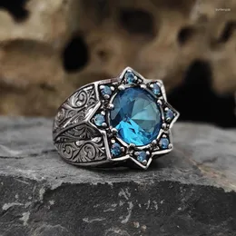 Bröllopsringar vintage rund inlagd med havblå zirkon män ring silver färg metall carving mönster ottomanska smycken