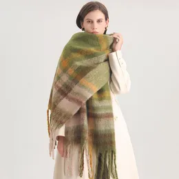 スカーフ冬のエレガントなカシミア格子縞のショールスカーフ女性のための暖かい毛布ブファンダ女性パシュミナ大きなタッセルポンチョecharpe