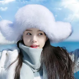 Berretti Vera Pelliccia Cappelli da donna Lei Feng Cappello Trendy Outdoor Sci Paraorecchie Bomber invernale Fluffy Coda femminile