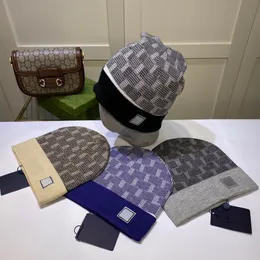 och män kvinnors hattar designer beanie caps mode män damer brev hög kvalitet stickad skalle hatt vinter utomhus