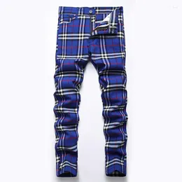 Herrbyxor 2023 Original Design Elastic Jeans British Style Personlighet Digital tryckfärg Plaid Mitt midja Leisure Slim