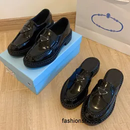 Shoes Designer Rubber Platform Women Sneakers Black Shiny Slipper Chunky Round Head Sneaker Pointed Thick Bottom Loafers