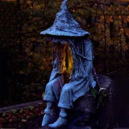 Dekorativa föremål Figurer Witch Solar Energy Lamp Witch Solar Led Lawn Light Harts Garden Courtyard Decoration Lights Sculpture Figurer släpper 231007