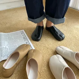 SURET Buty Bailamo Flats Tabi Ninja Moccasins Okrągłe podzielone palce palec płytkie leniwe poślizg na slingbacku skórzane miękkie mokasyny 231006