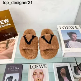 Nouveau 23ss Femmes Designer Hiver Intérieur Pantoufles En Peluche Laine De Luxe Top Classe Chaussures Thermiques Pantoufles Flip Box Nouveauté Coton Tissu Pantoufles