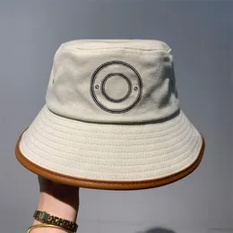 Varumärkesdesigner hatt kvinnor män brittiska våren sommar retro trendiga hink hattar fällbara bärbara mössa svart bokstäver mode fiskare mössor