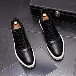 Boots England Designer Men Casual äkta läderplattformskor Vita svarta flaskor Lace-up Handsome Ankel Botas Masculinas