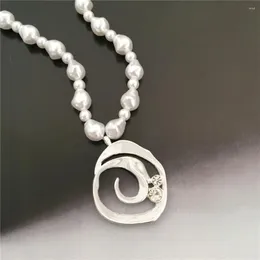 Colares Pingente Branco Imitação Pérola Colar Bead Cadeia Punk Senhoras Casamento Curto Clavícula Necklac Menina Charme Banque Presente de Natal