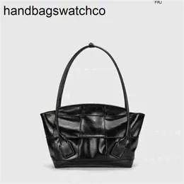 BottegassVenetas Arco Bags Woven Wholeale Crobow Catfih Mile Face Cow 2023 Ummer Leather Women Arcos Wing Cr Wan a Uap8 Have Logo fjj