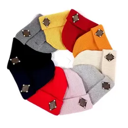 2023 Luksusowe czapki pionowe dla kobiet marka Knitte czapki 10 kolorów dobra jakość z tagiem 90G hurtowym