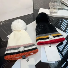 Designer Brimless Hat Knitted Cotton Beanie Winter Cap Popular Windproof Fashion Stripe Wool Hat Antumn Vacation Travel Outdoor Sk209W