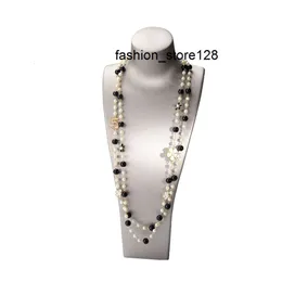 Beaded Necklaces Women High Quality Long Pendants Layered Pearl Necklace Collares de moda Number 5 Flower Party Jewelry GD290