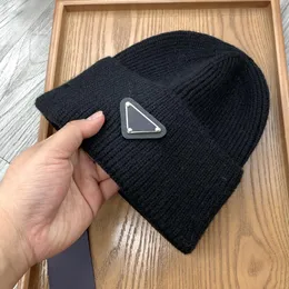 designer Beanie/Skull G colore cd H Cappelli FF beanie Multi BB triangolo V design Cappello lavorato a maglia squisito cappello di lusso tendenza autunno inverno lana Eleganza versatile Cas