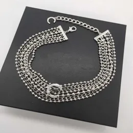 2022 Toppkvalitet Charm Pendant Halsband med sex lager pärlor choker design i platina färg pläterad för kvinnor bröllop juvelen gåva287y