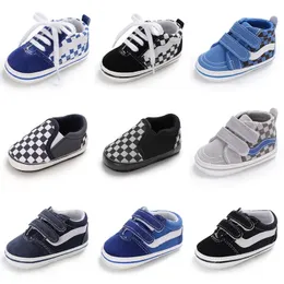 First Walkers Valen Sina Prewalker Male and Female Baby Fashion Lovely Canvas Shoes 0 18 månader Casual Born Toddler 231007