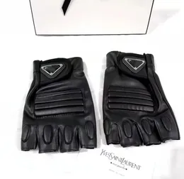 Herbst einfarbige Handschuhe europäische amerikanische Designer für Männer Frauen Touchscreen-Handschuh Wintermode Mobile Fünf-Finger-Handschuhe