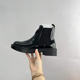 Luxury Women Ankle Boots Monolith Booty Melon Lug Low Bootes Italy Ladies Round Head Platforms Patent Läder Badge Boot Design Evening Dress Kort bootie Box EU 35-40