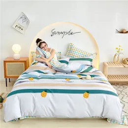 Sängkläder set Kuup Cartoon Set Double Sheets Soft 34st Bed Sheet Däcke täcker Queen King Size Comporter Set for Home Child 231009