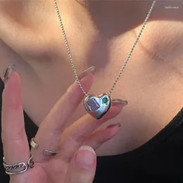 Collares colgantes Moda Color Plata Metal Forma de corazón Incrustación de cristal Collar de circón para mujeres Encanto de niña Gemas Joyería de piedra