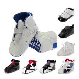 Pierwsze spacerowicze Baby Sneakers Noworodka koszykówka