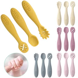 Cups Dishes Utensils Silicone Spoon Fork For Baby Utensils Set Feeding Food Toddler Learn To Eat Training Soft Fork Cutlery Children's Tableware 231006