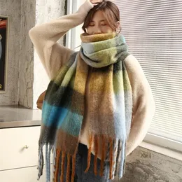 スカーフ2021ファッションフェイクカシミア女性ウォームコントラスト格子縞のスカーフ冬のショールラップパシュミナロングタッセルメスの厚い毛布307h