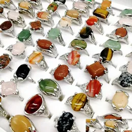 Pierścienie opaski 30 sztuk/Lot Rainbow Natural Gem Stone for Women Men Men Mix Bhemian Style Projekty pary projektant biżuterii