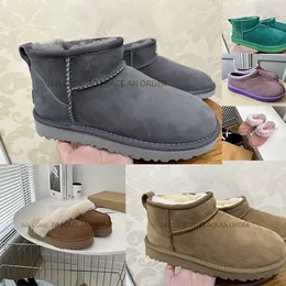 Botas de inverno de designer botas de dedo do pé redondo botas de pele de carneiro corte clássico super mini botas de inverno apartamentos para mulheres sapatos de pele de carneiro botas de tornozelo de inverno de camurça de pele
