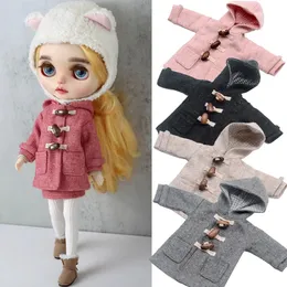 Dolls Blyth Ubrania Azone OB22 Doll Acessories Modna wełniana płaszcz Sweter Leggingi Prezent 231010