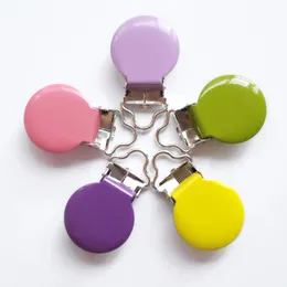 젖꼭지 홀더 클립# 22 PCS /LOT BABY SILLICE ROUND PACIFIER CLIP HOLDERS 플라스틱 치아와 금속 서스펜더 클립 Nickle Free 231010