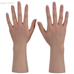 Lätzchen Spucktücher Realistisches Silikonmaterial Weibliche Hände Fußmodell Lebensechte Handschaufensterpuppe für die Präsentation von Kunstschmuck 231009