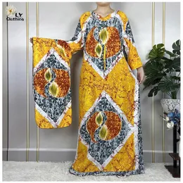 エスニック服2023ファッションドバイの女性ゆるい長袖印刷ローブアフリカンアバヤ夏コットンフェムイスラム教徒の伝統カジュアルドレス