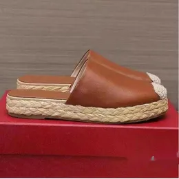 Round Toe Slippers Women's Thick Sole Hand Woven Fisherman Flat Shoes Fashionable and Comfortable Single Pedal