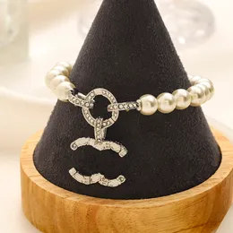 Designer pérola pulseiras mulheres prata correta marca logotipo círculo moda presente de cobre presentes de luxo família casal não desbotamento pérola tênis pulseiras