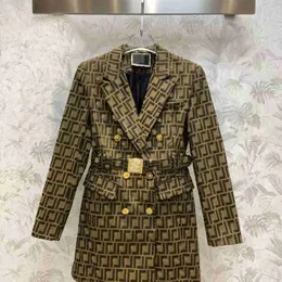Женские костюмы Блейзеры женские костюмы дизайнерская одежда блейзеры weman дизайнерские куртки пальто роскошные дизайнерские женские куртки новые выпущенные топы x1010