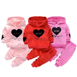 Kläderuppsättningar 1 2 3 4 år Vinter Varma babyflickor Kläder Set Love Letters Double-Sided Plus Velvet Suit For Kids Toddler Barn Kläder 231010