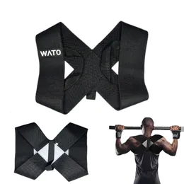 Suporte para as costas Ajustável Ginásio Sports Care Suporte de Ombro Único Back Brace Guard Strap Wrap Belt Band Pads Black Bandage Homens Mulheres 231010