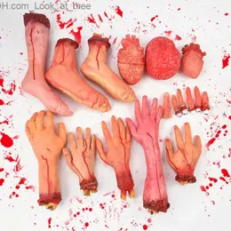 Andra evenemangsfestleveranser Halloween Party Haunted House Decor Supplies Horror Props Bloody Fake Heart Finger Foot Body Part Organ Forrible Hanging Decor Q231010