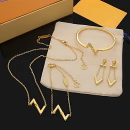 Европа Америка модный стиль ювелирные наборы женские женские золотые серебряные металлические с гравировкой V инициалы вольт ожерелье браслет Ea259E
