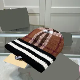 Beanie designer beanie designer de luxo chapéu novo chapéu de malha chapéu de caxemira alfabeto personalizado estilo de rua casal cabeça desgaste ao ar livre moda